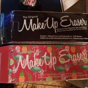 Makeup eraser